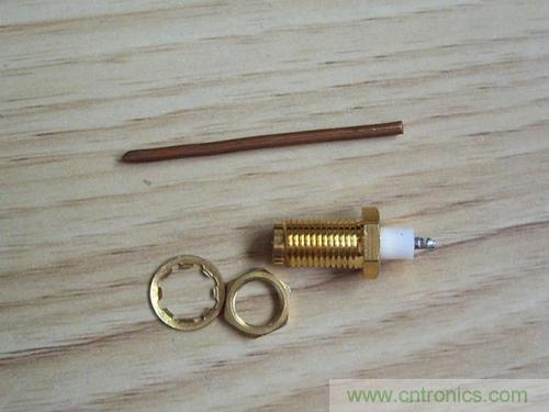最簡單使用的天線——罐頭天線，可做正饋大鍋饋源！ 