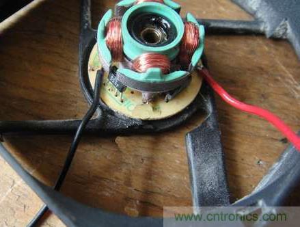 想減少電費(fèi)嗎？DIY一個(gè)迷你風(fēng)力發(fā)電機(jī)吧