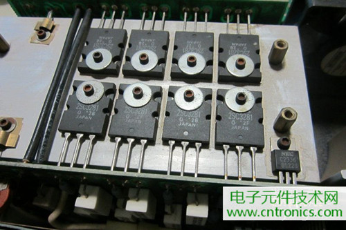 用料很給力！專業(yè)后級功放美國高峰FA1201拆解