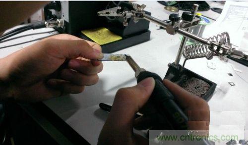 制作U盤全過程，由PCB做起