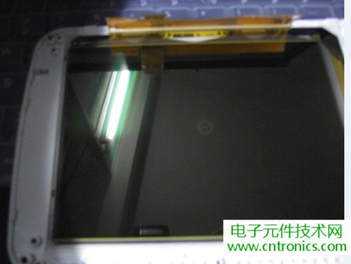探秘電子紙！一款電紙書的電子墨水屏拆解