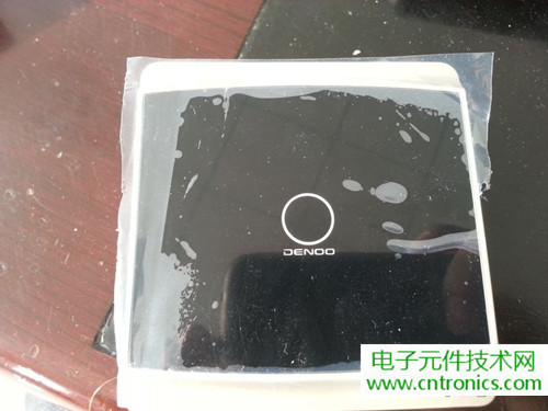 一款觸控開關(guān)拆解，做工不錯(cuò)