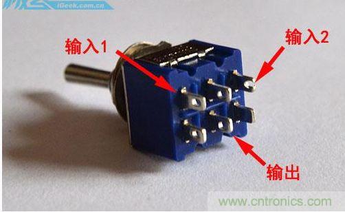 DIY：自制超炫音頻分配器，實現(xiàn)音箱共用