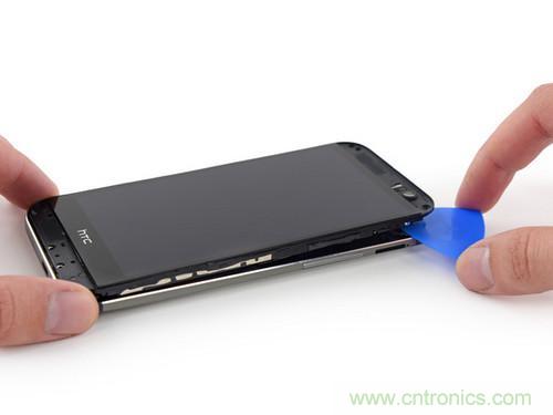 牛人強(qiáng)拆！新HTC One(M8)真機(jī)精密做工難修理