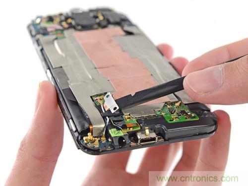 牛人強(qiáng)拆！新HTC One(M8)真機(jī)精密做工難修理