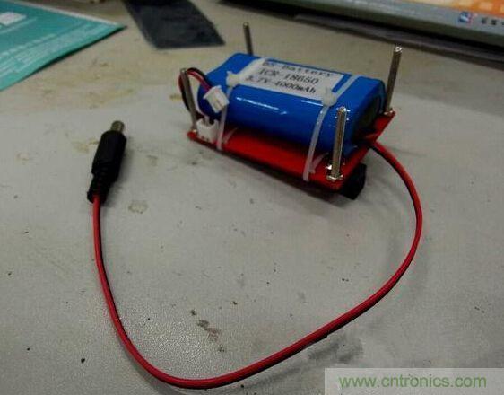 DIY神器：夜間不間斷電源，大學(xué)通宵嗨翻天！