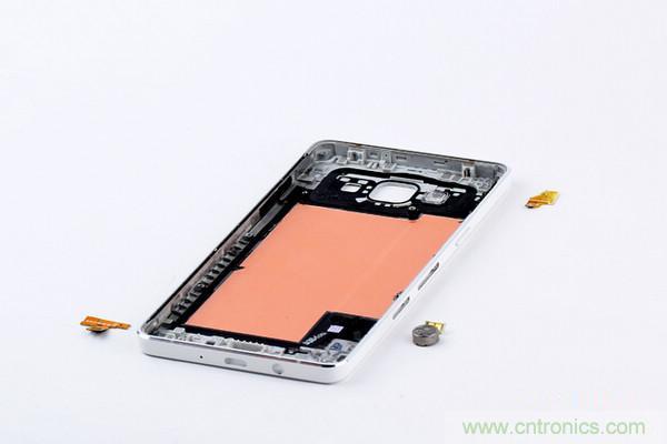 拆解狂魔荼毒新機(jī)三星金屬Galaxy A5，看槽點(diǎn)在何方？