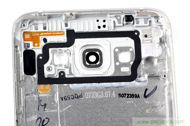 三星Galaxy A8拆解，中端、旗艦傻傻分不清楚
