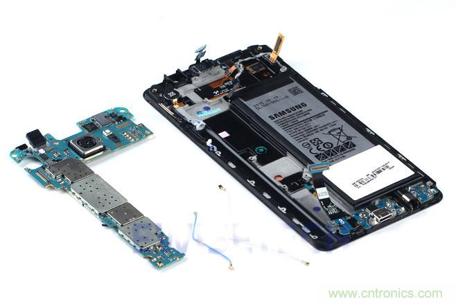 Galaxy Note5拆解，與S系列差距日漸模糊