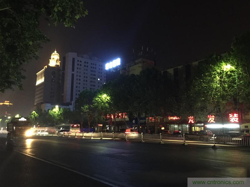 無(wú)邊框的 nubia Z9 ，一款既有驚喜，又有驚艷的智能手機(jī)
