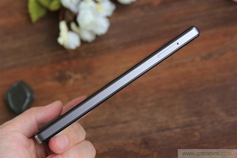無(wú)邊框的 nubia Z9 ，一款既有驚喜，又有驚艷的智能手機(jī)