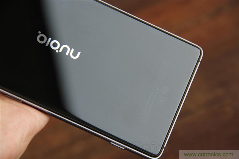 無(wú)邊框的 nubia Z9 ，一款既有驚喜，又有驚艷的智能手機(jī)
