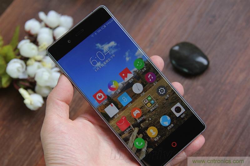 無(wú)邊框的 nubia Z9 ，一款既有驚喜，又有驚艷的智能手機(jī)