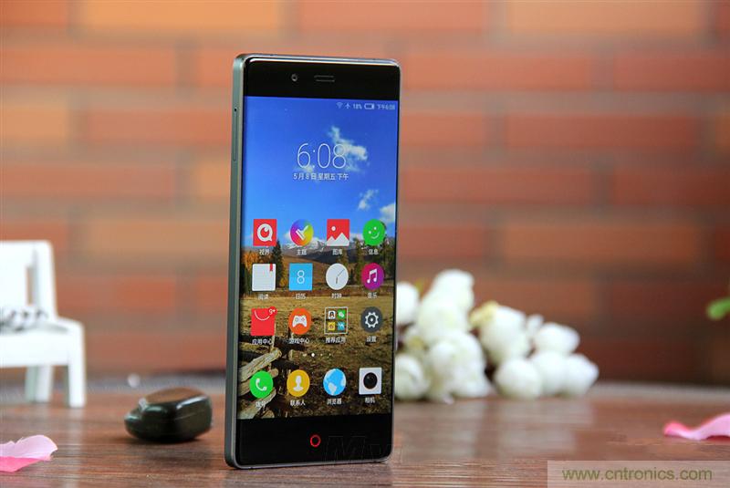 無(wú)邊框的 nubia Z9 ，一款既有驚喜，又有驚艷的智能手機(jī)