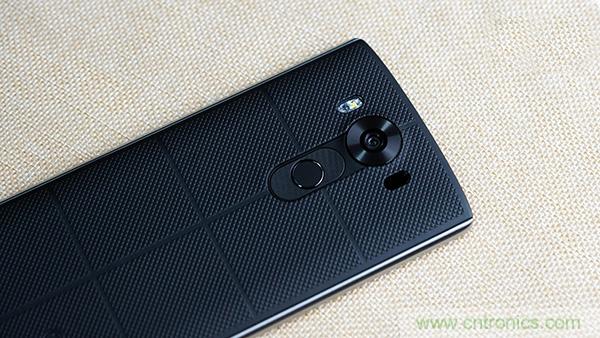業(yè)界良心 LG V10 評測:剛毅、冷峻，不失人性化