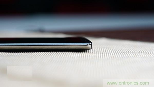 業(yè)界良心 LG V10 評測:剛毅、冷峻，不失人性化