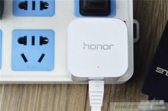 大House也能隨心連，榮耀WiFi穿墻寶評測
