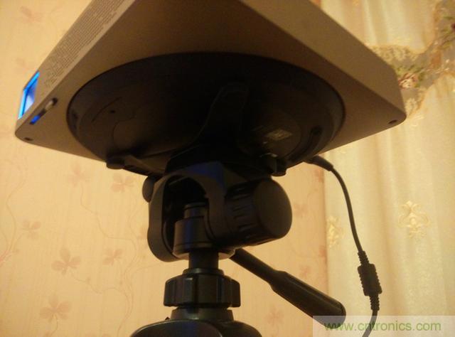 無屏電視時代已然來臨，客廳你做好準備了嗎？