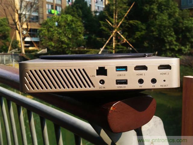 無屏電視時代已然來臨，客廳你做好準備了嗎？