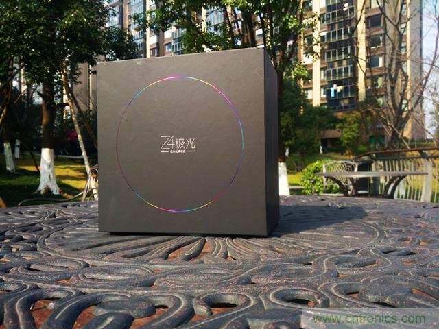 無屏電視時代已然來臨，客廳你做好準備了嗎？