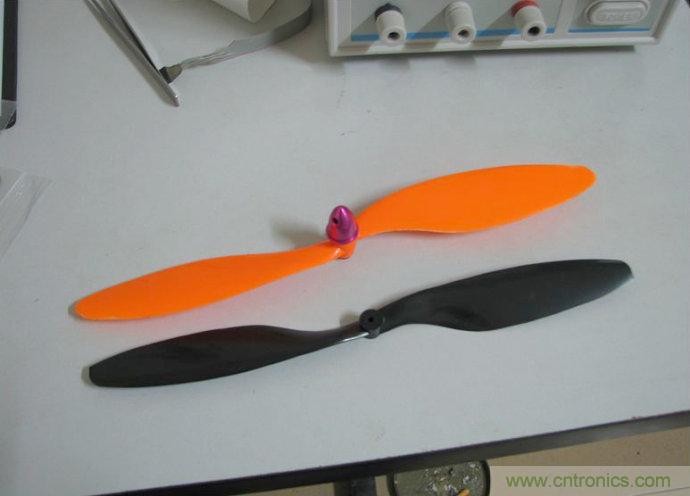 無人機(jī) DIY 制作全過程，酷得不要不要的！