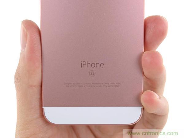 有什么地方?jīng)]有變？iPhone SE真機拆解