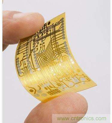 這款PCB是由納米尺寸的3D打印機(jī)的。