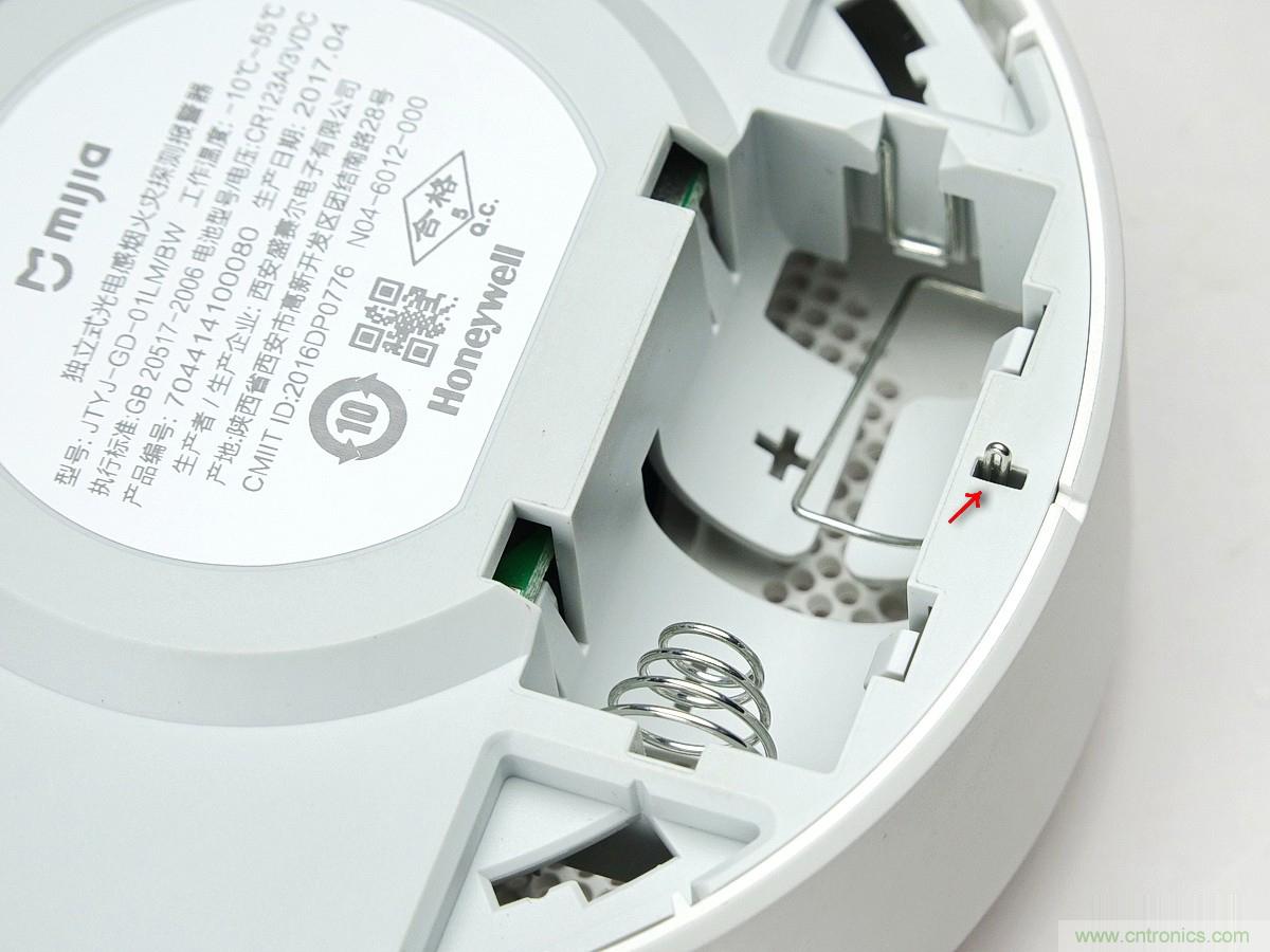 小米煙霧報警器拆解：一顆電池可用五年是如何做到的？