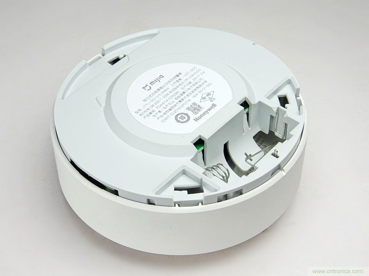 小米煙霧報警器拆解：一顆電池可用五年是如何做到的？