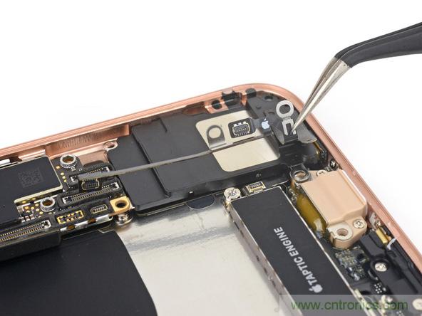 iPhone 8首拆：無(wú)線充電版本的iPhone 7？