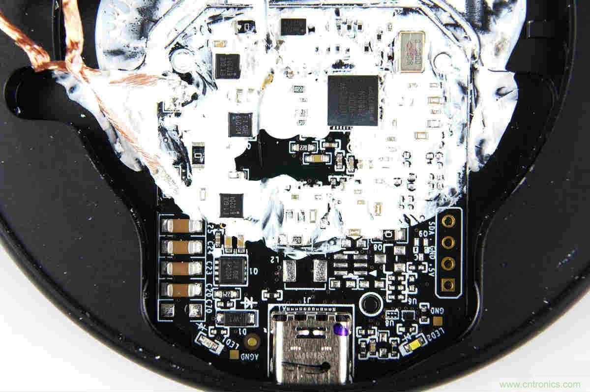 拆解對(duì)比：系出同門，小米、紫米無線充電器的差別有多大？