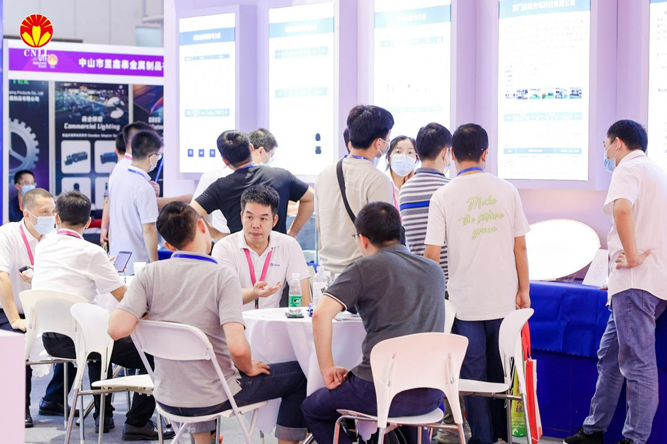 沉浸式體驗官招募中 ，2023寧波照明展觀展福利大放送！